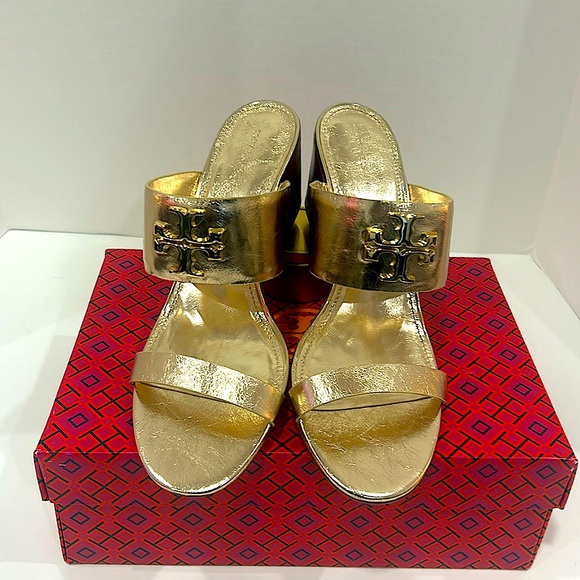 NWT Tory Burch Metallic Gold Wedge US 10.5 Euro 40.5 - Picture 1 of 9